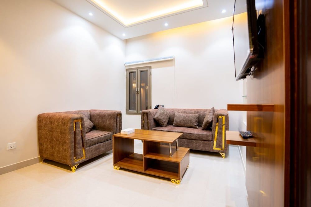 undefined Alto Park 8