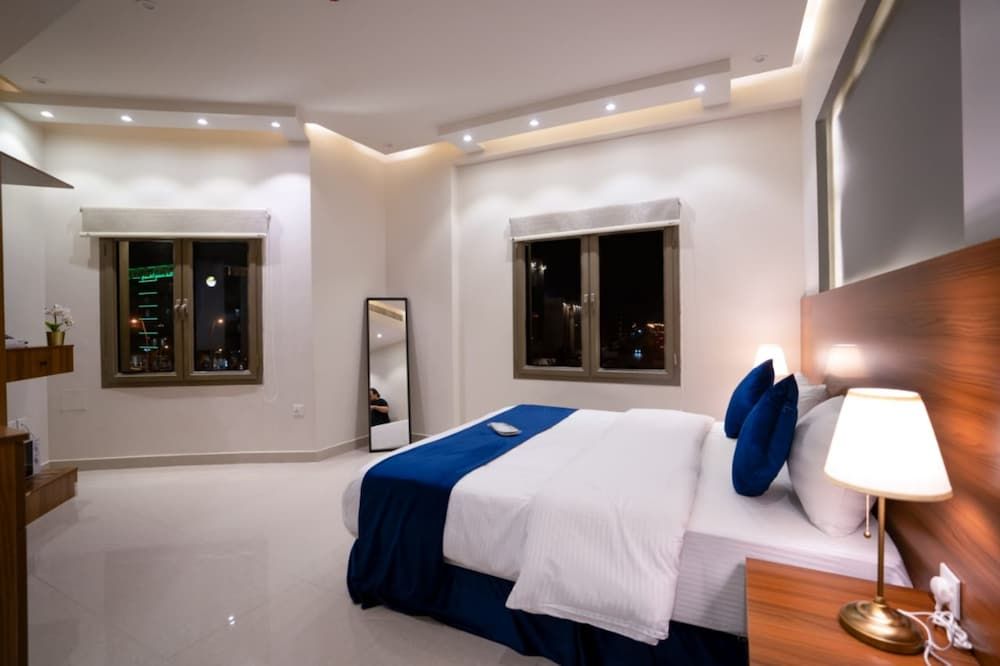 undefined Alto Park 5