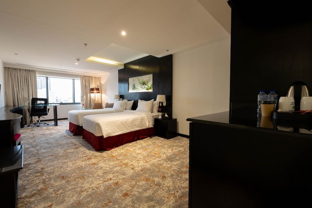 undefined MIRA BUSINESS HOTEL 5