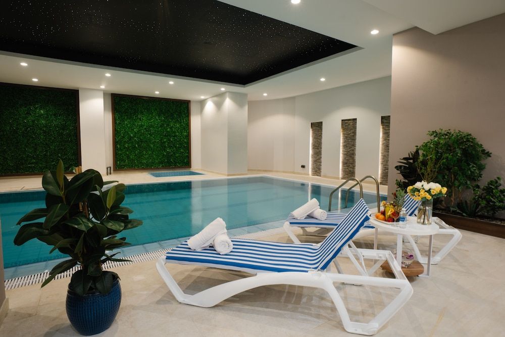 undefined Cantonal Hotel By Warwick 4