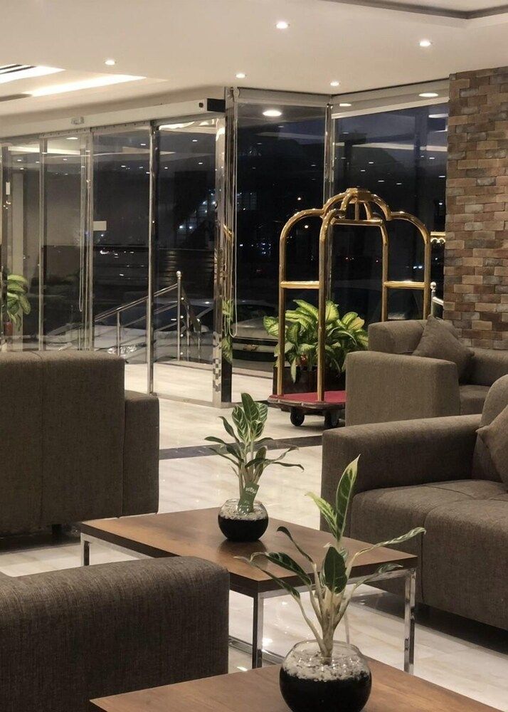 undefined Burj Alhayat hotel suite