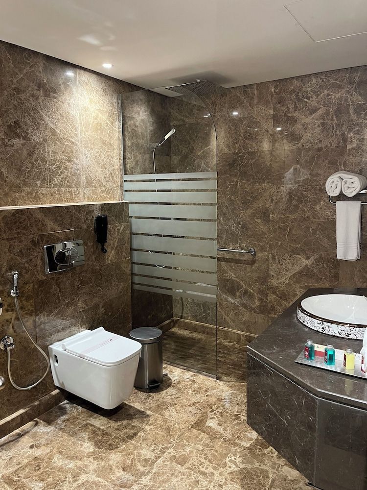 AL Rahden Hotel Twin Bed Room 3