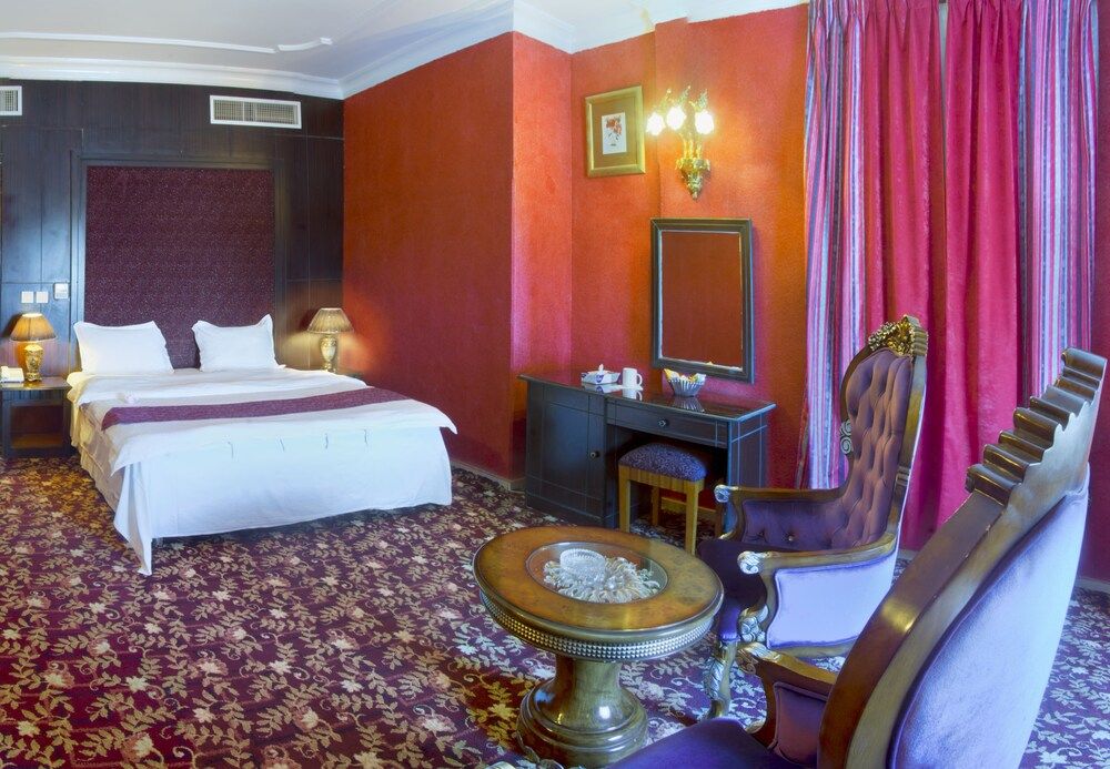 Royal Suite, 1 Bedroom, 2 Bathrooms