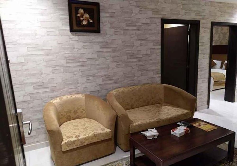 undefined El Ghobishi Hotel Suites 3