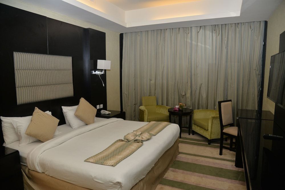 Swiss EYE Standard Room 2