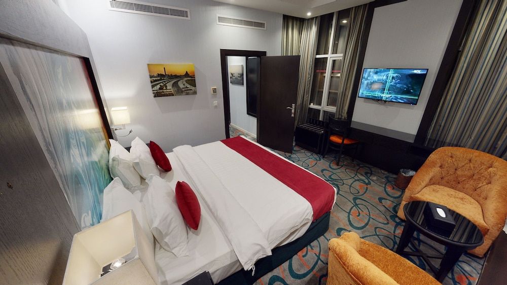 undefined Swiss EYE 3