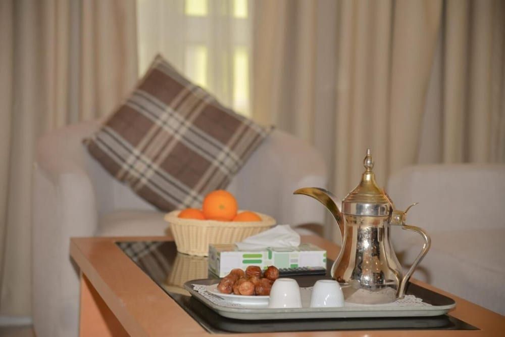 undefined Ozone Hotel 8