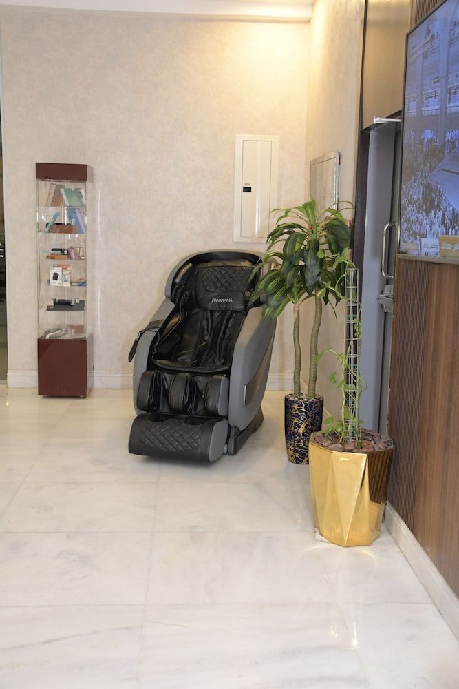 undefined Areen Hotel Airport 8