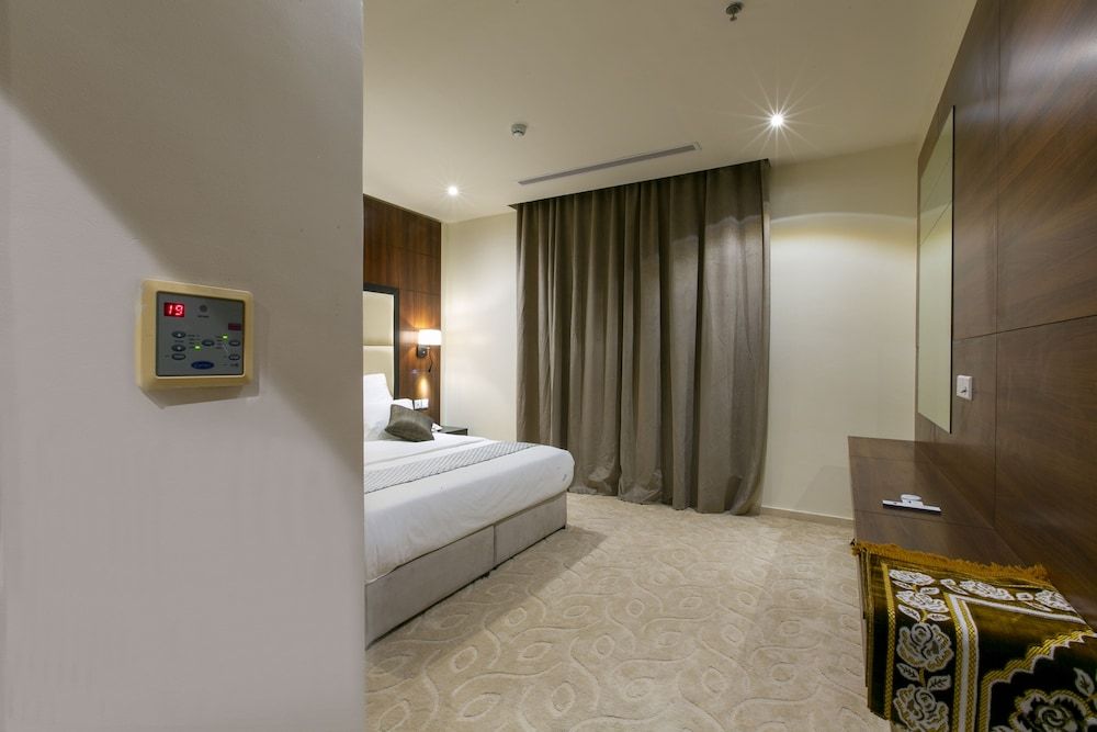 undefined Zara Suites Hotel 10