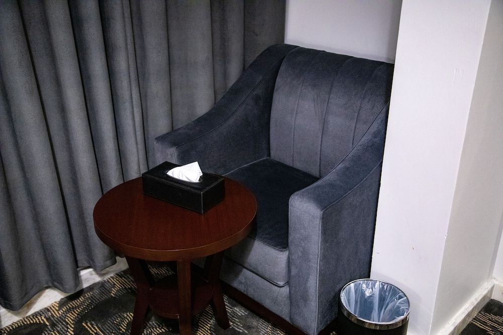 undefined Laten suites 2