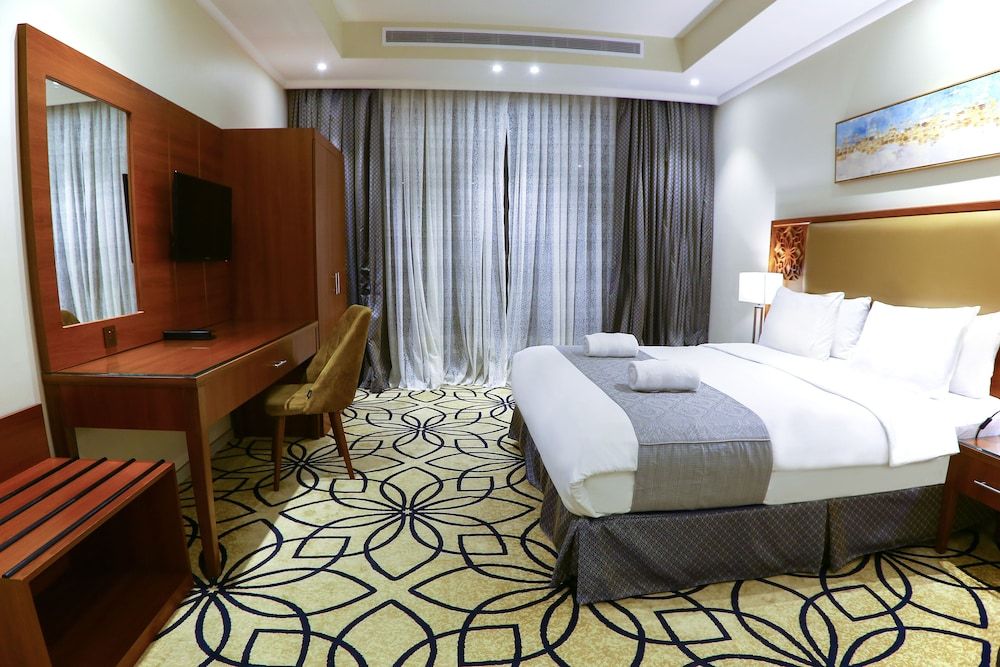 Lotaz Hotel Suites - Al Salamah Deluxe Suite 2