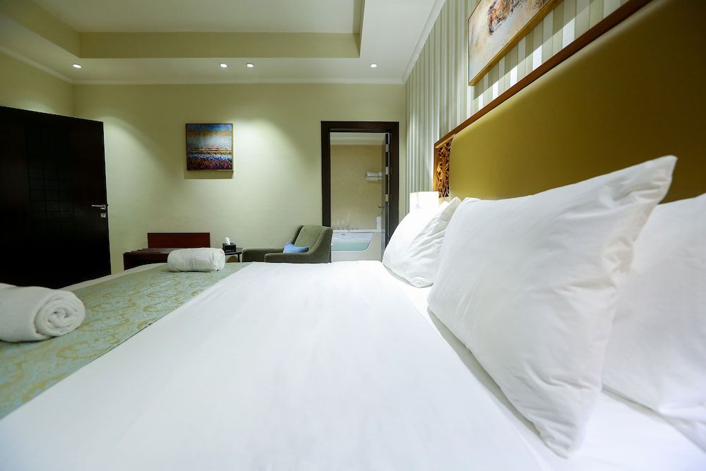 undefined Lotaz Hotel Suites - Al Salamah 7