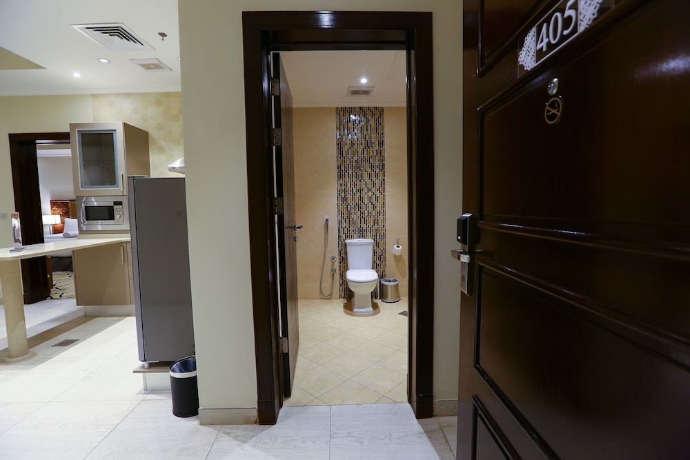 Lotaz Hotel Suites - Al Salamah Deluxe Suite 4