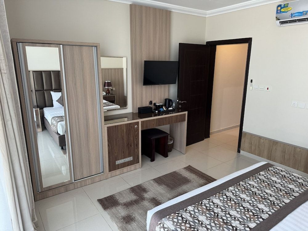 PRIMOTEL Suites Al Salamah Comfort Suite 2
