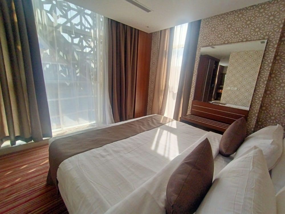 undefined Quiet hotel 10