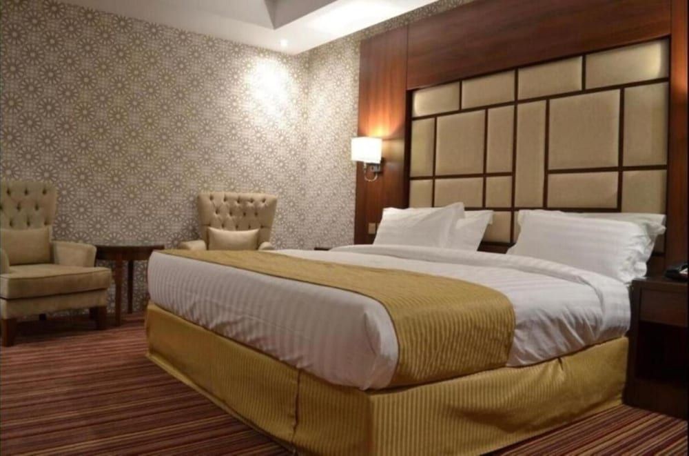 undefined Quiet hotel 9