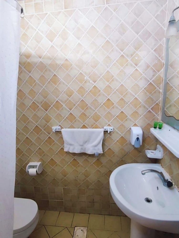 undefined Jamjoom Hotel 9