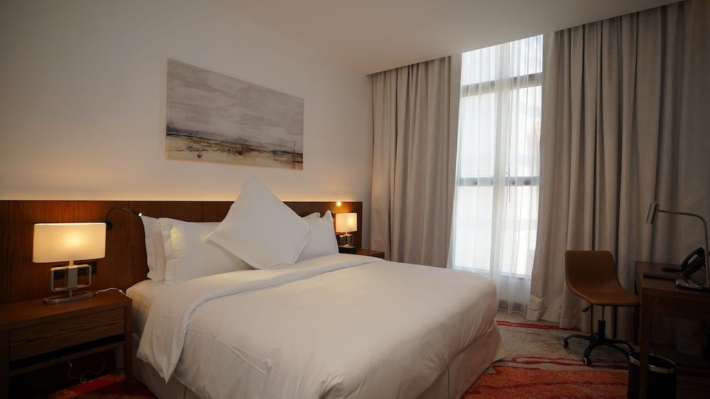 Jasmine Garden Hotel Deluxe Room 3