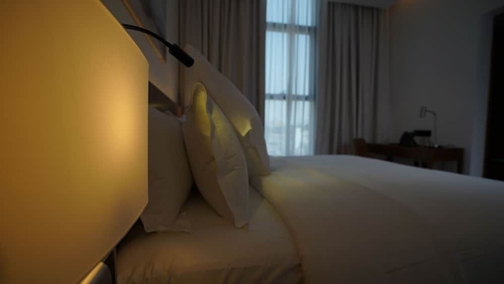 Jasmine Garden Hotel Deluxe Room