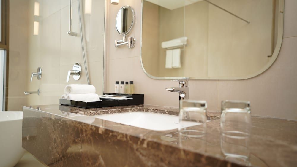 Jasmine Garden Hotel Deluxe Room 12