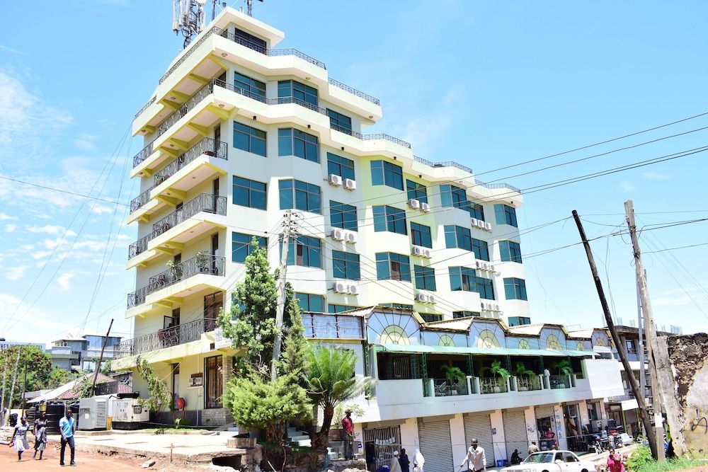 G & G Hotel Ltd