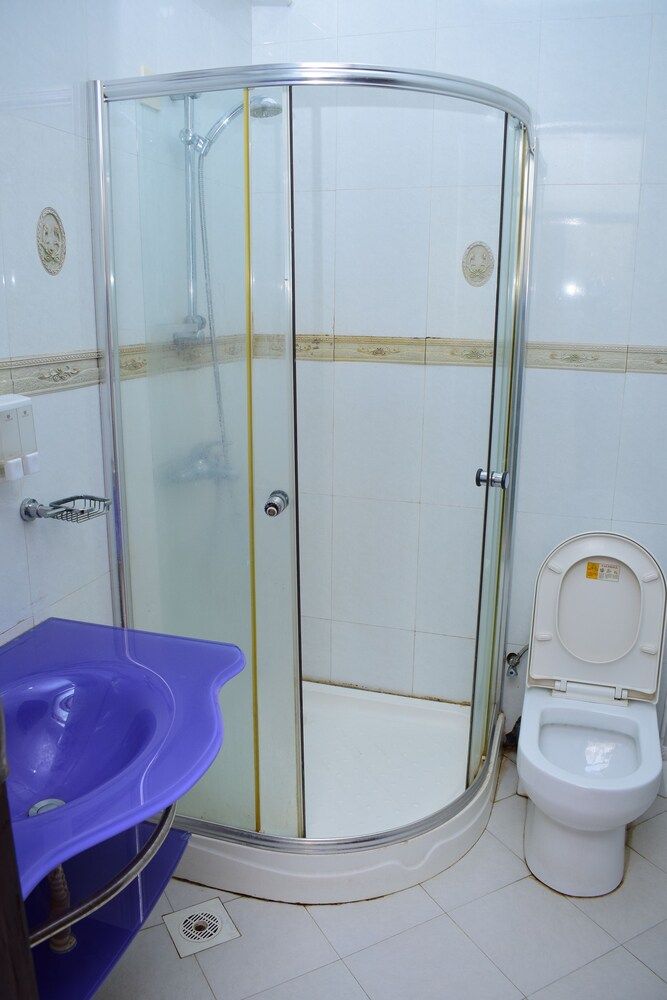 G & G Hotel Ltd