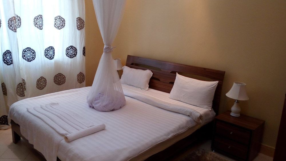 undefined The Heron Court Boutique Hotel 4