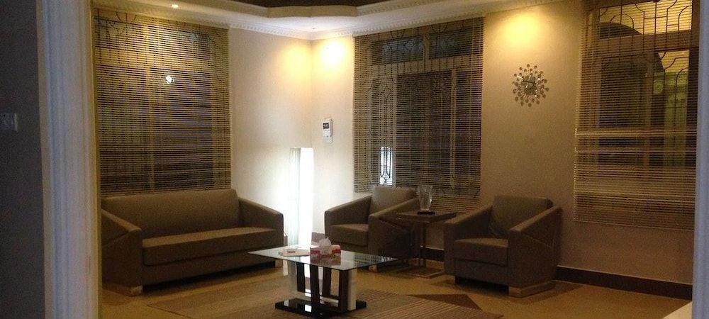 The Heron Court Boutique Hotel Deluxe Double Room 5