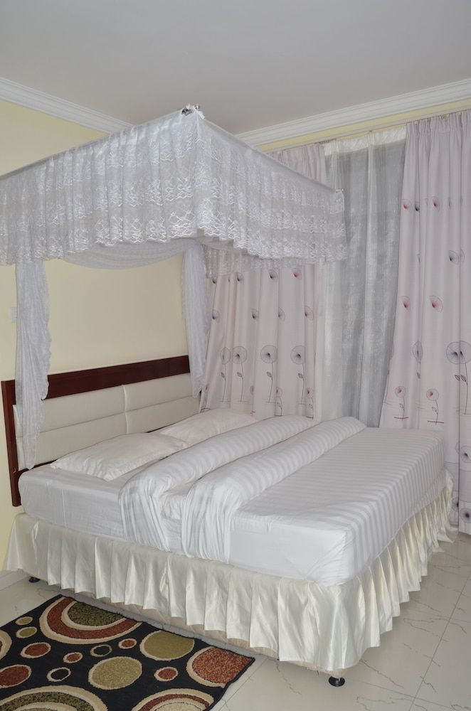 Double View Hotel Deluxe Double Room 5