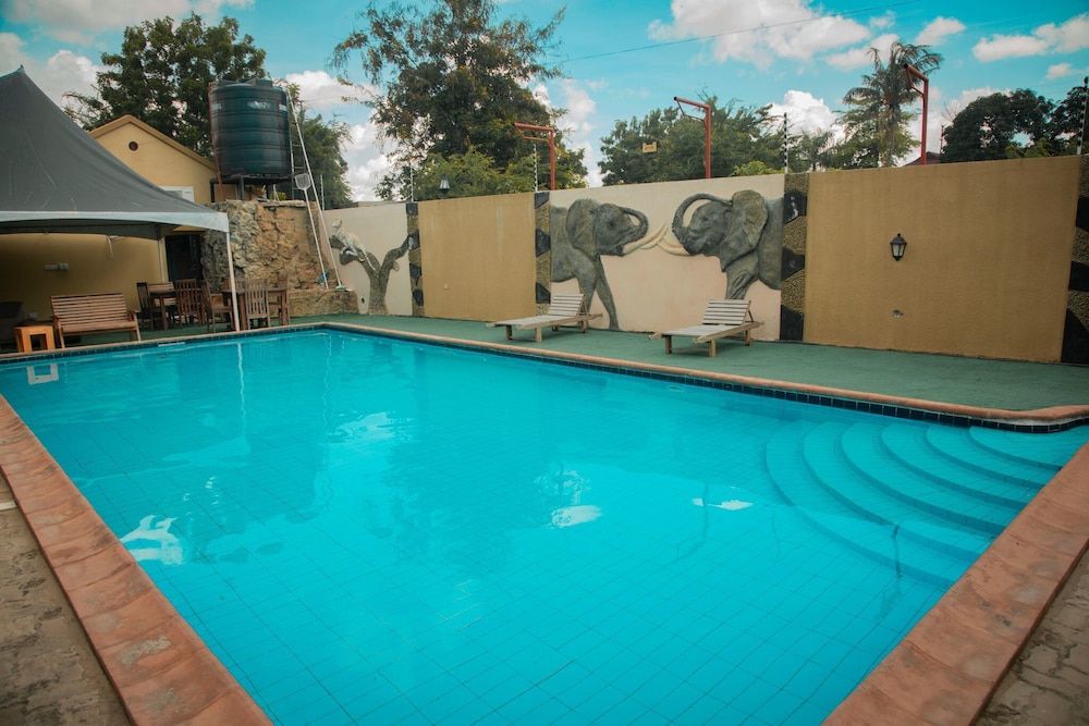 undefined Optima Royale 7