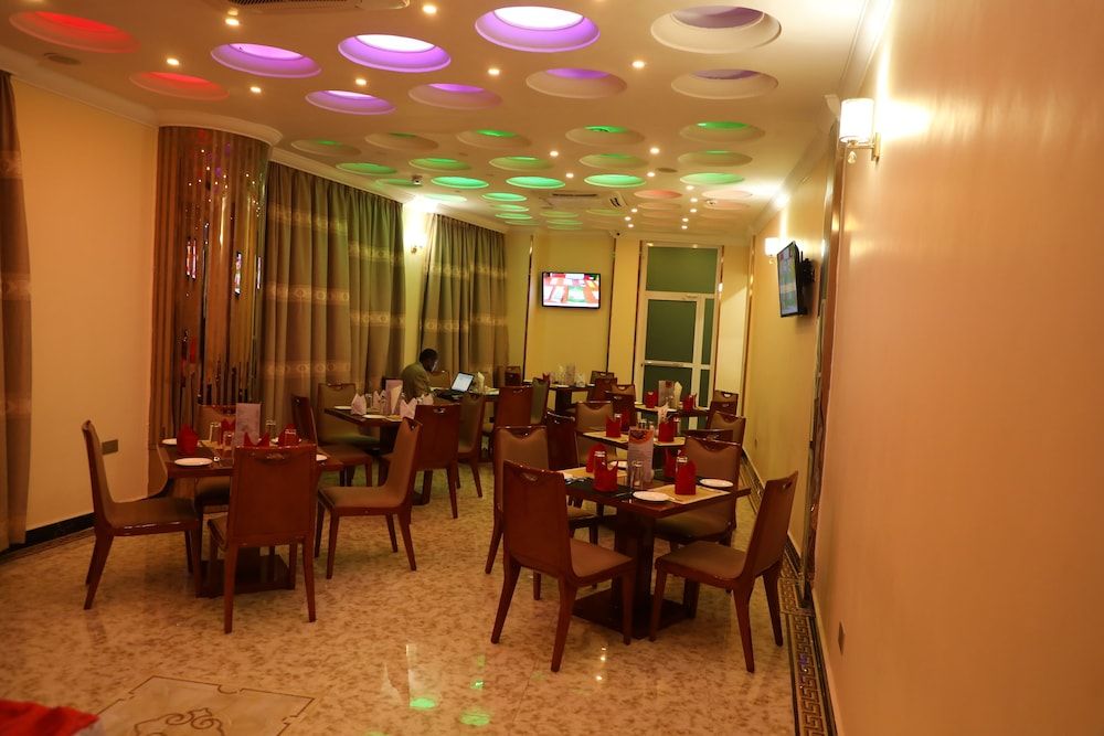 undefined Jaromax Palace Hotel 6