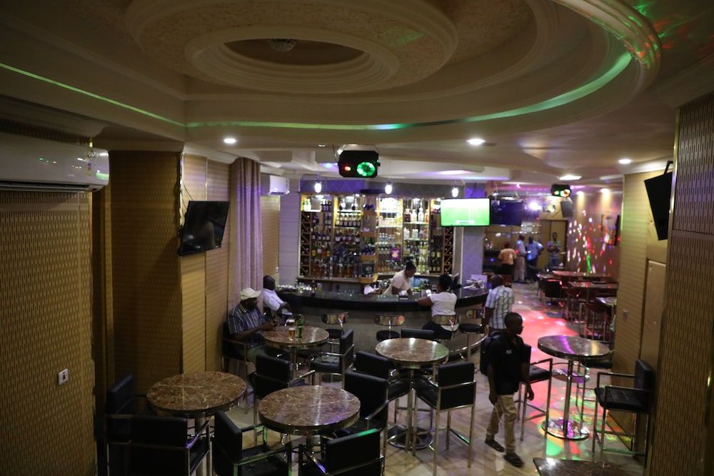 undefined Jaromax Palace Hotel 10