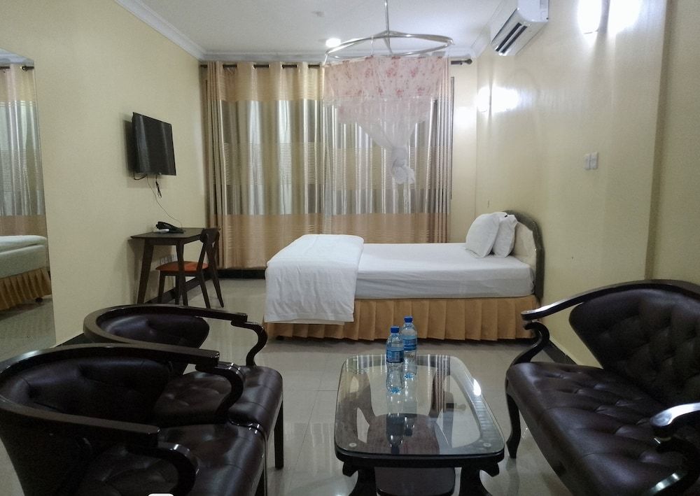 undefined Nemarts Hotel 4