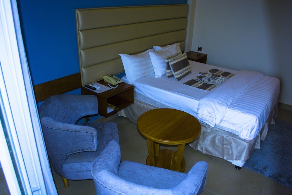 undefined Meridian C.A 2