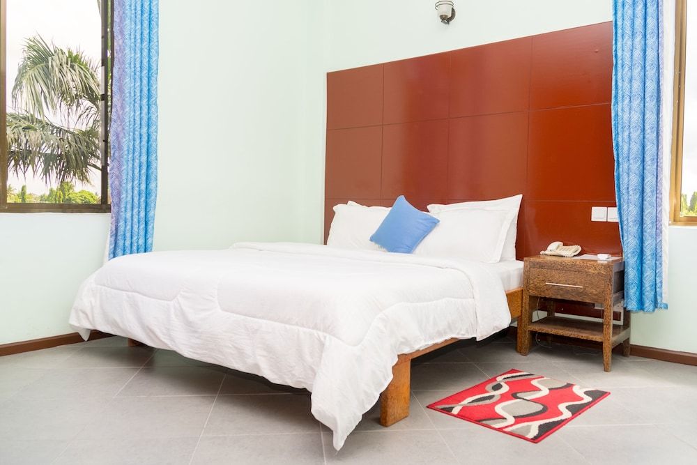 undefined The Grand Villa Hotel 2