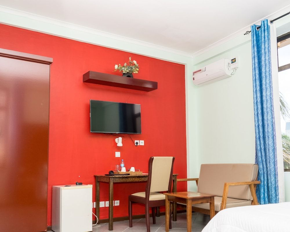 The Grand Villa Hotel Deluxe Double Room 2