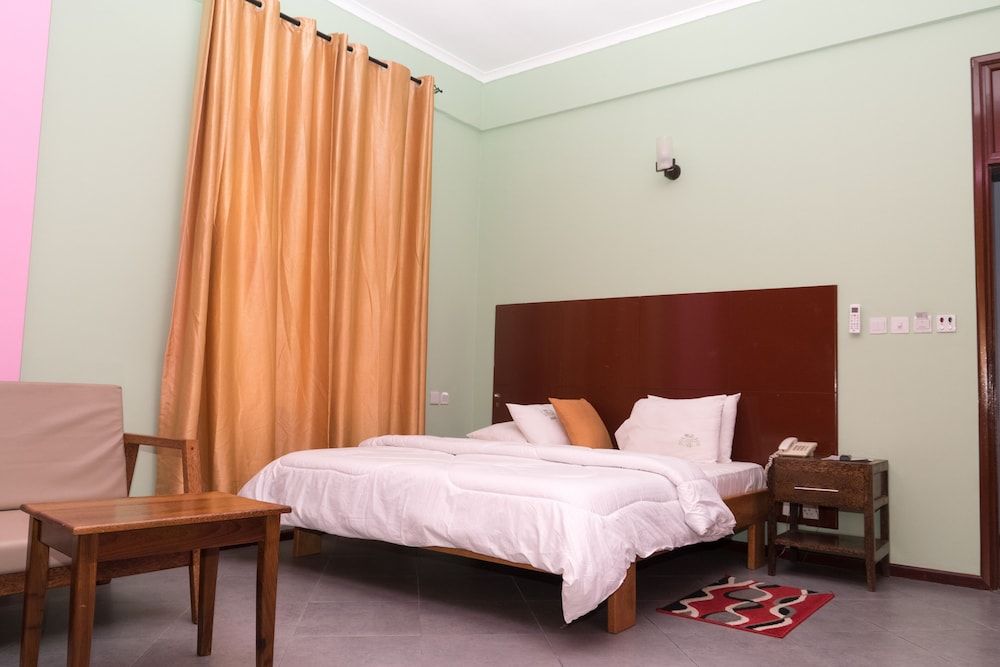 The Grand Villa Hotel Deluxe Double Room 18