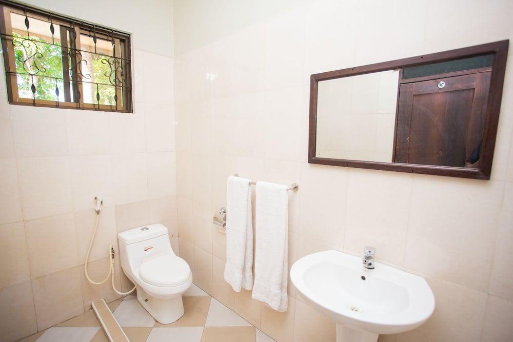 Kaya Inn Deluxe Double Room 7