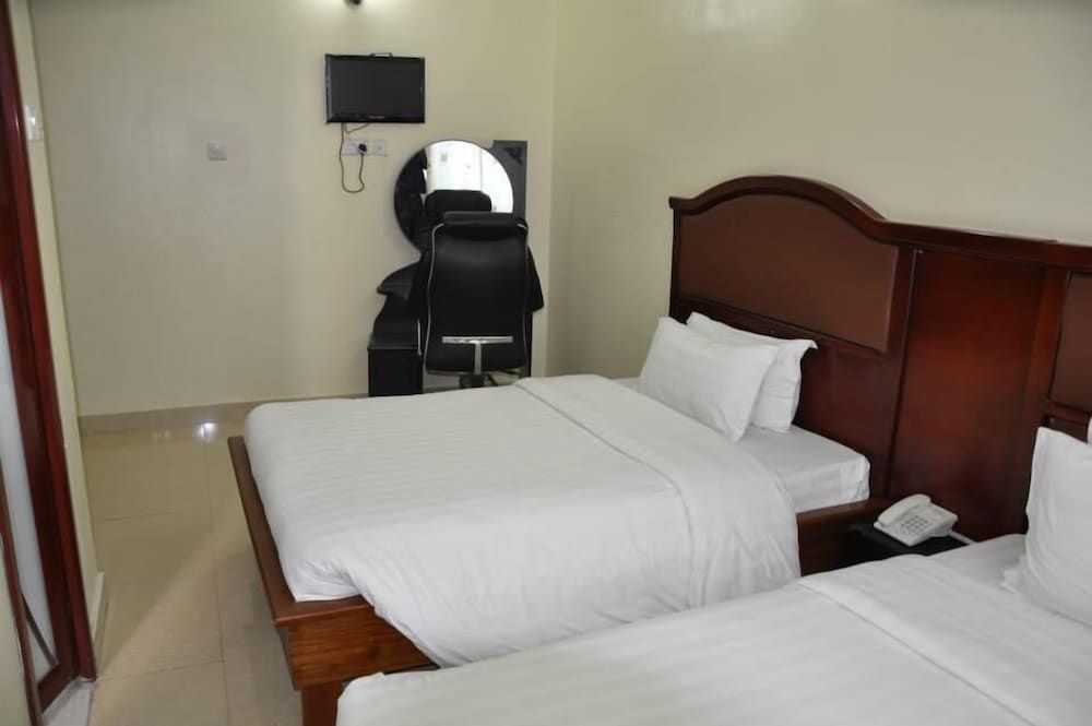 Sawe Hotel Standard Twin Room, 2 Double Beds, Non Smoking 2