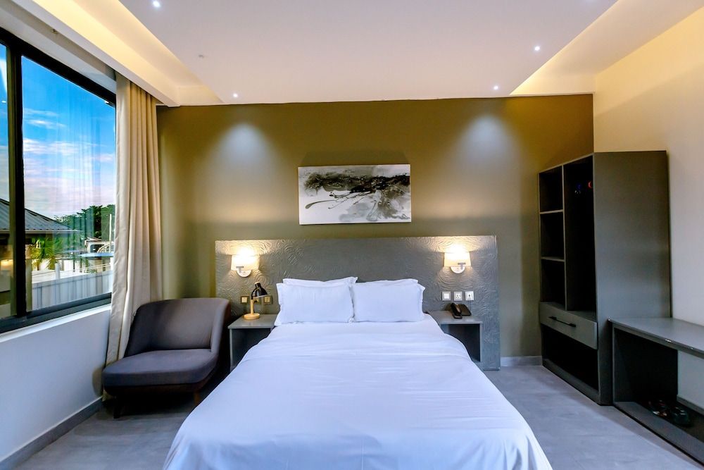 undefined Yayo Masaki 9