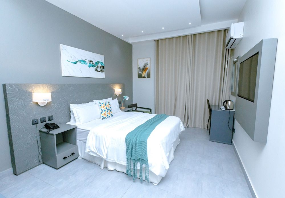 undefined Yayo Masaki 6