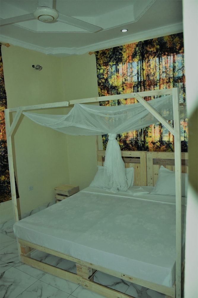 undefined Afri House 2