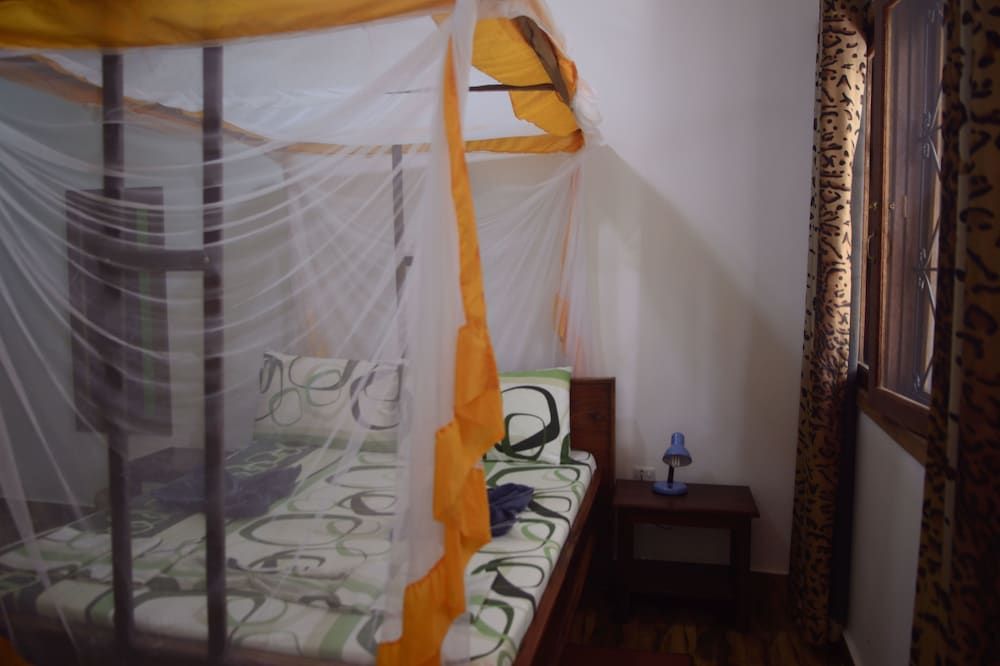 Highland Bungalows Comfort Double Room 3