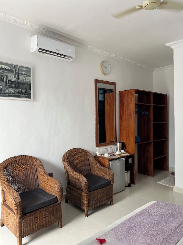 Nungwi Beach Front Deluxe Double Room 15