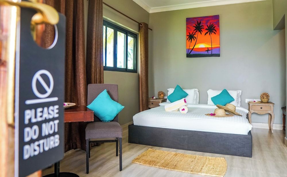 Aquamarina Hotel Deluxe Double Room 2