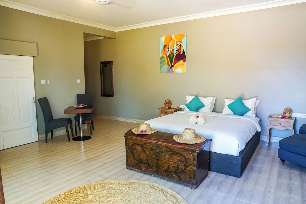 Aquamarina Hotel Junior Suite, Garden View 6