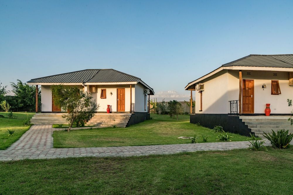 Moyoni Airport Lodge Triple Room 4