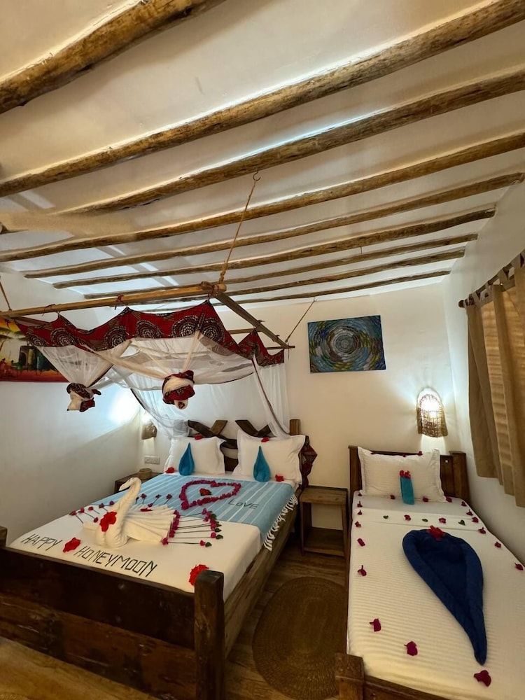 Standard Triple Room, Balcony