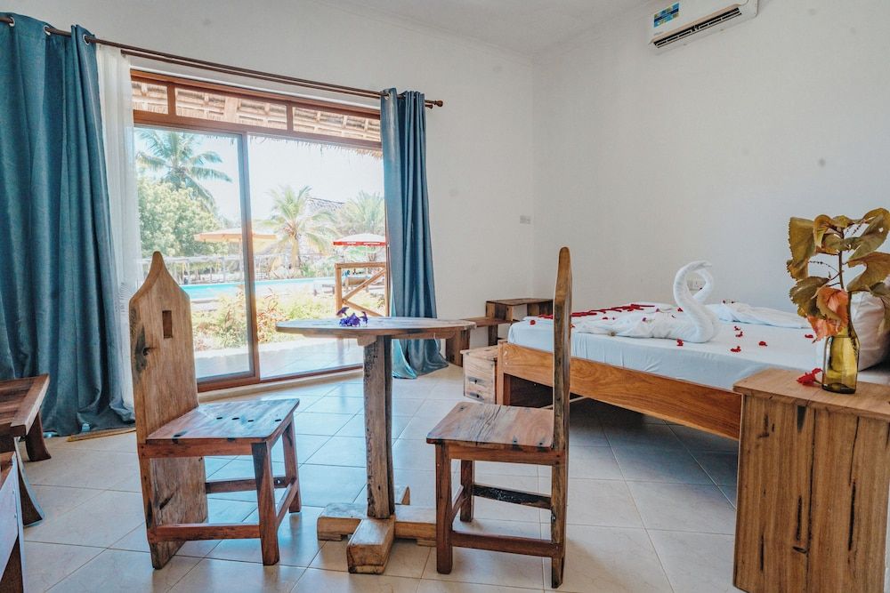 Bella Vista Resort Zanzibar Deluxe Double Room, 1 Double Bed, Pool View 2