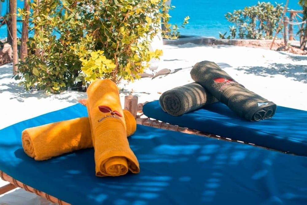 undefined Kusini Beach Bungalows 8